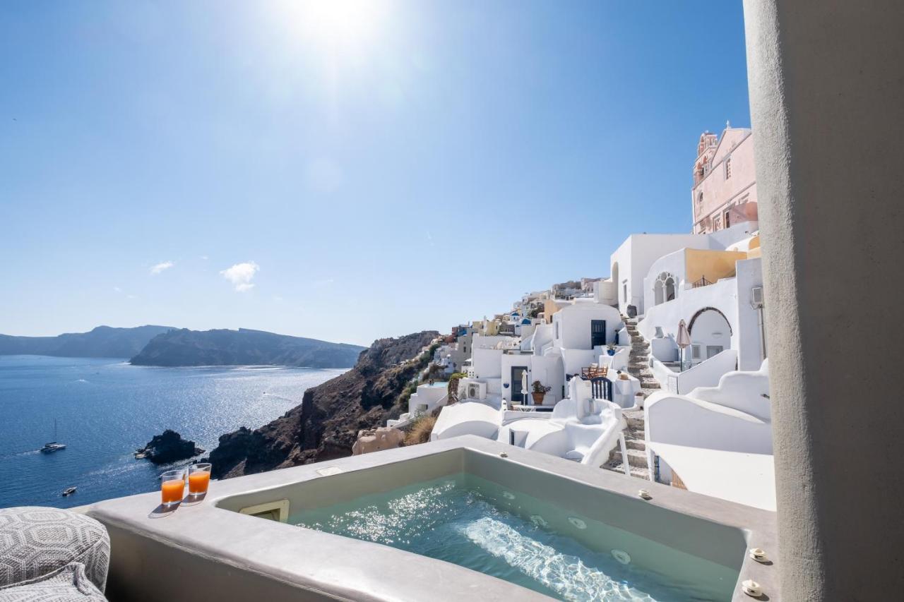 Santoroia Luxury Suites By Caldera Houses Bagian luar foto