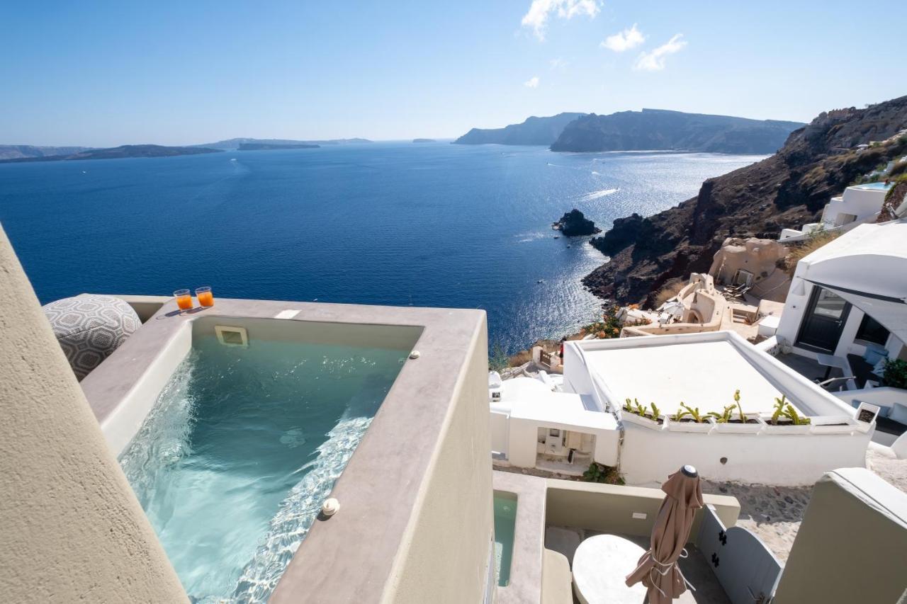 Santoroia Luxury Suites By Caldera Houses Bagian luar foto
