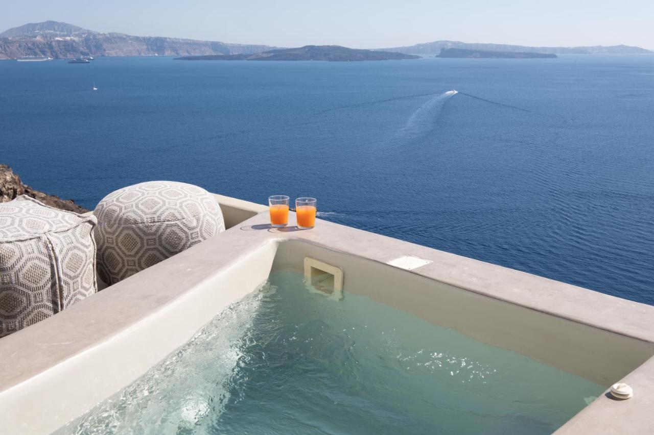 Santoroia Luxury Suites By Caldera Houses Bagian luar foto