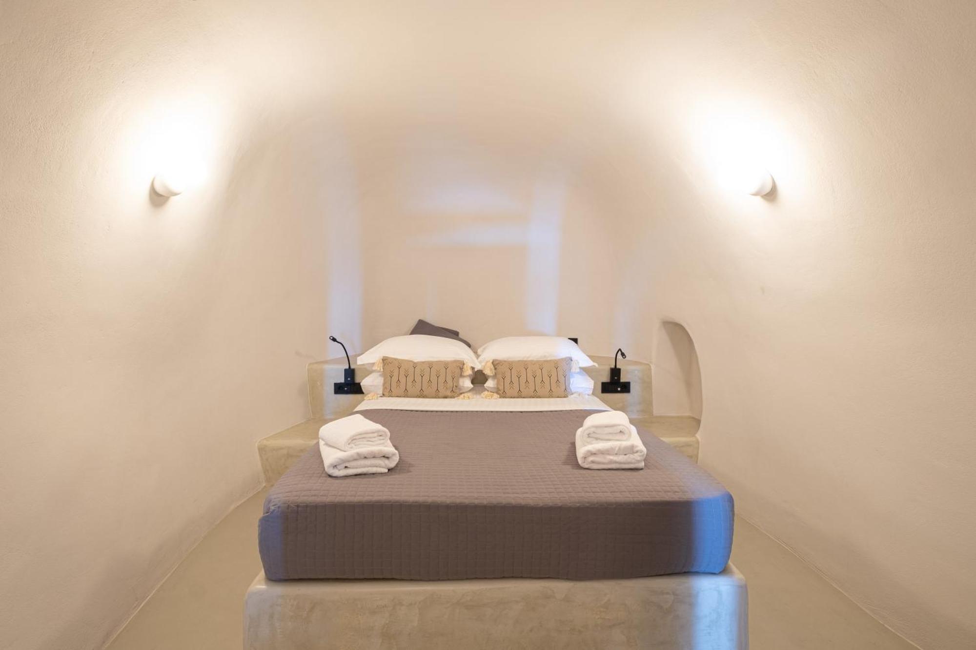 Santoroia Luxury Suites By Caldera Houses Bagian luar foto