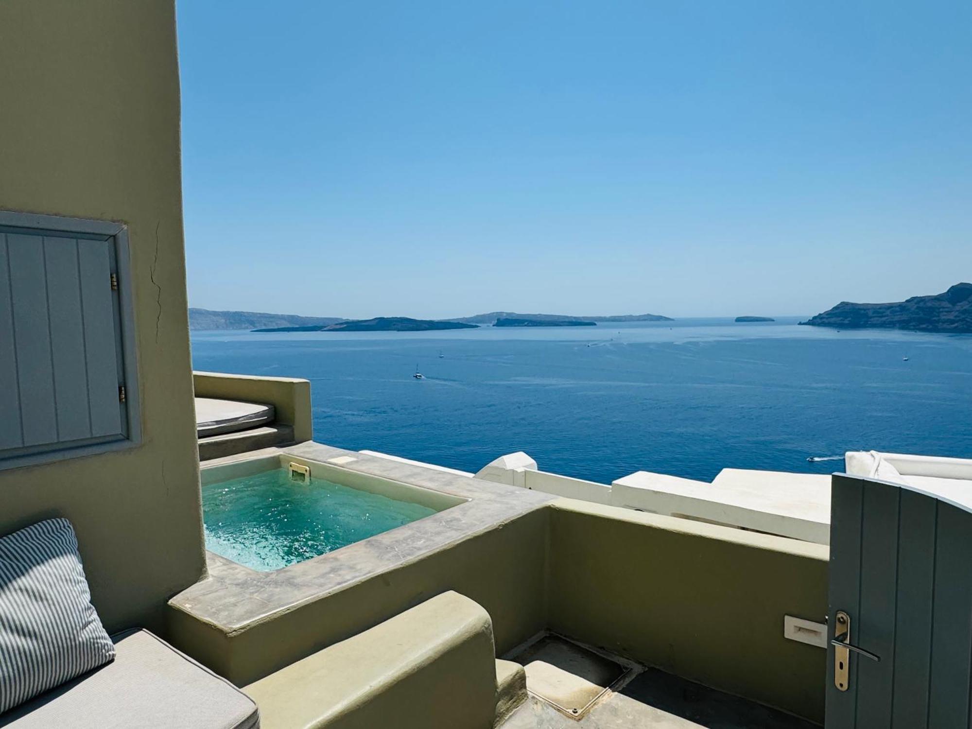 Santoroia Luxury Suites By Caldera Houses Bagian luar foto
