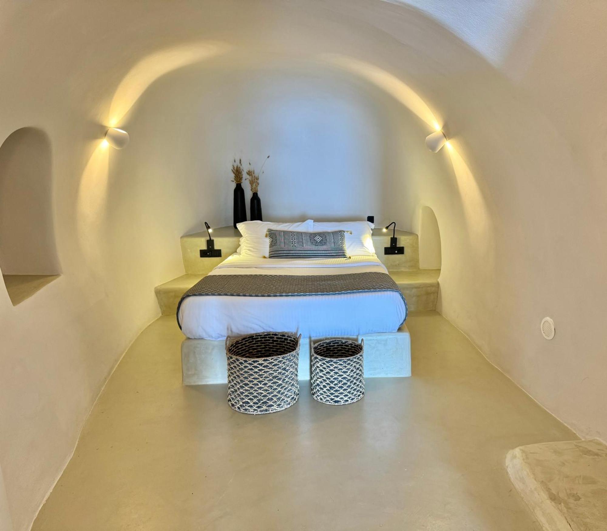 Santoroia Luxury Suites By Caldera Houses Bagian luar foto