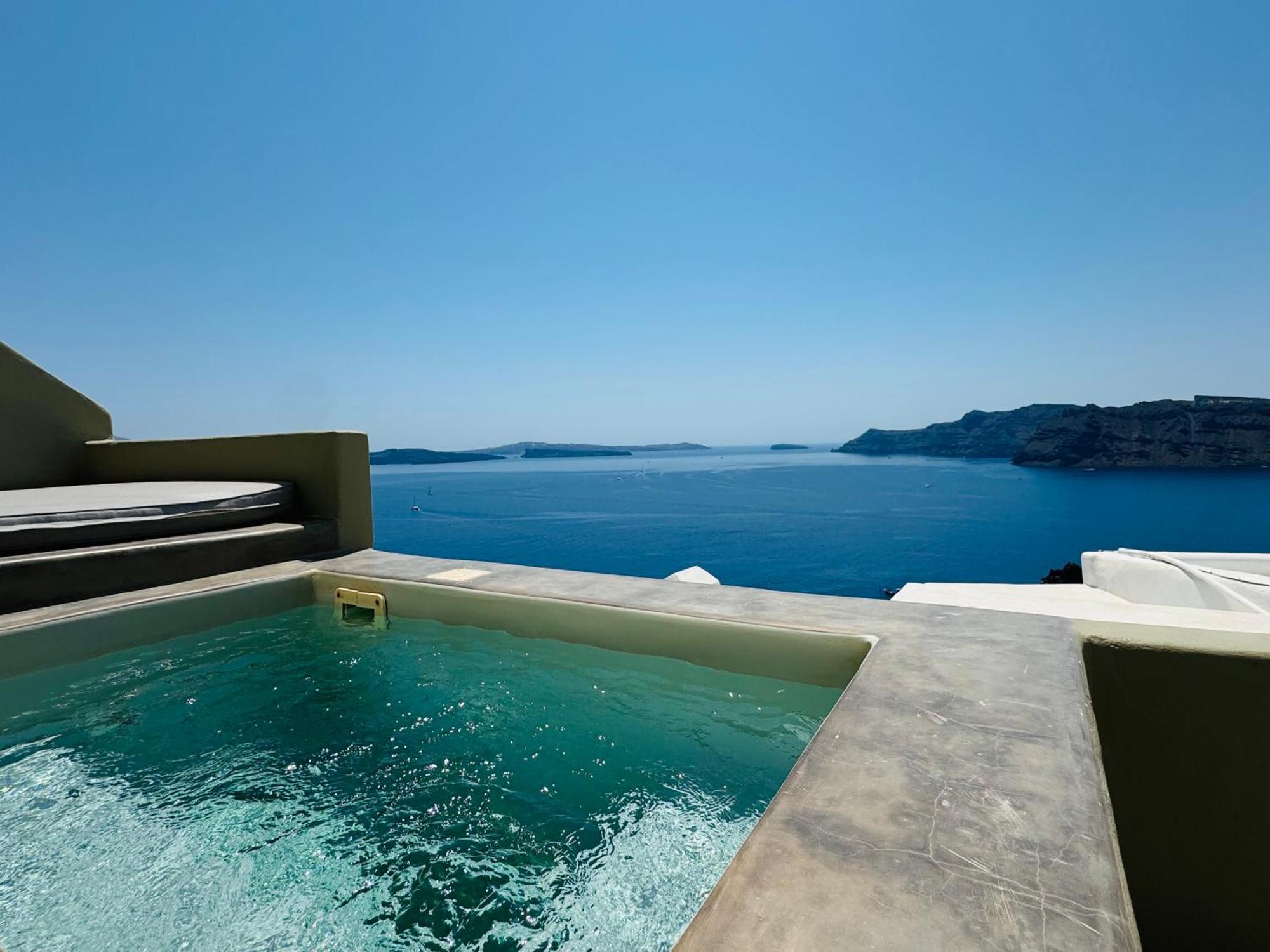 Santoroia Luxury Suites By Caldera Houses Bagian luar foto