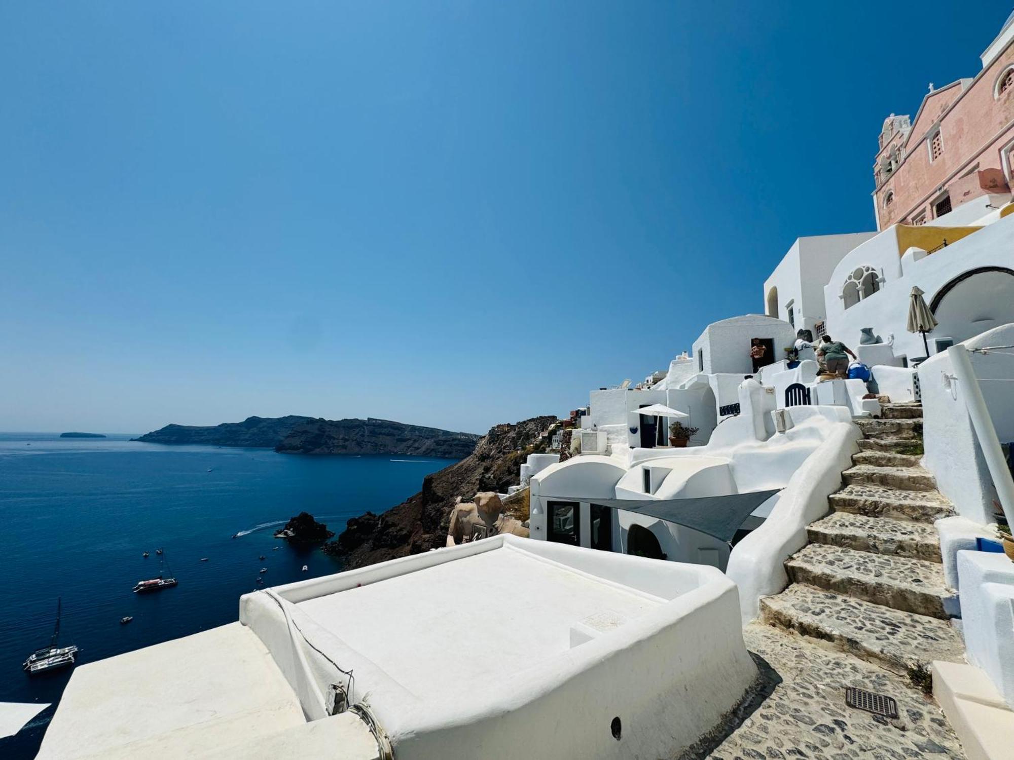 Santoroia Luxury Suites By Caldera Houses Bagian luar foto