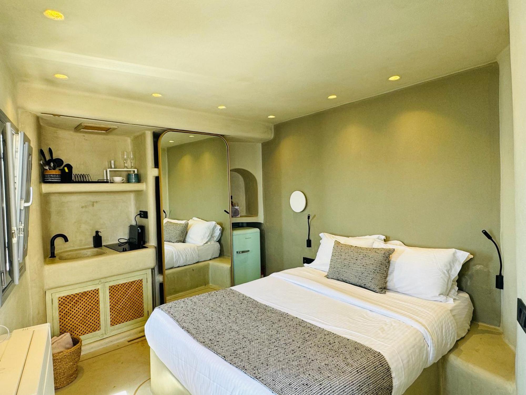 Santoroia Luxury Suites By Caldera Houses Bagian luar foto